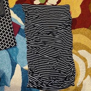 Hip Hugging Skirt that Flatters All Body Types!